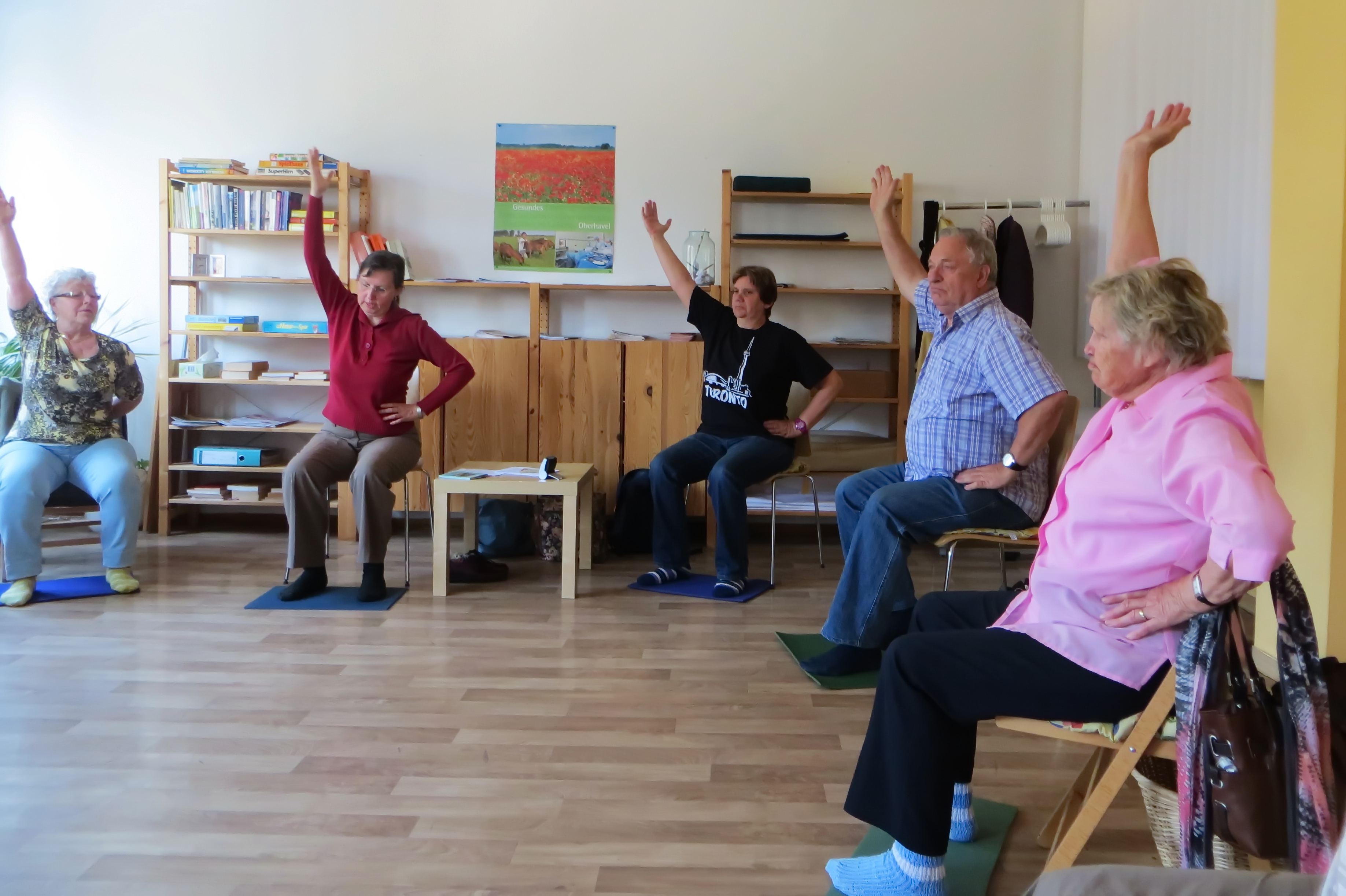 Yoga auf dem Stuhl_0406.JPG