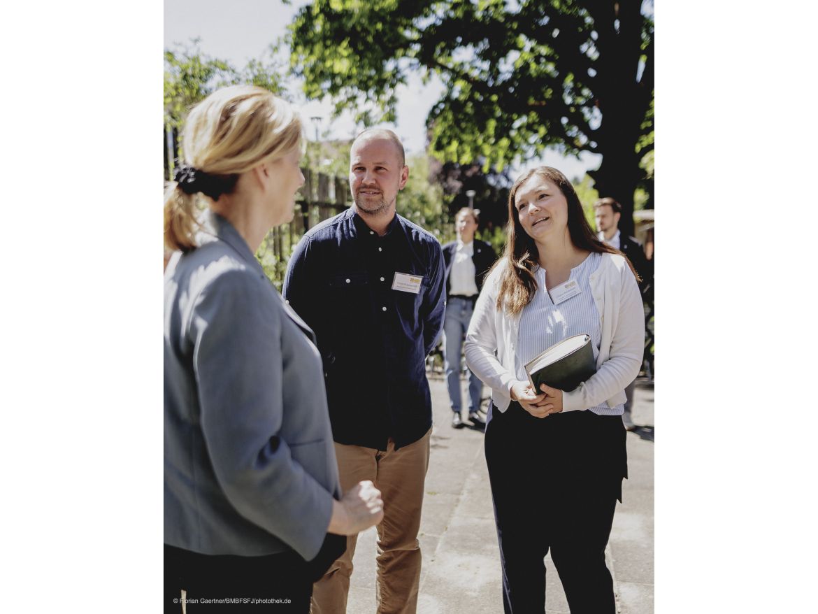 260528_FBMBFSFJ_PHT043_Bundesministerin Prien_quer.jpg